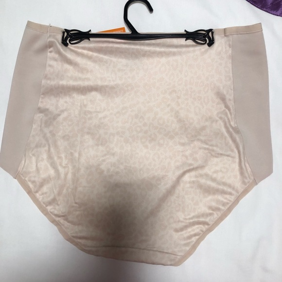 Warner’s 2X (9) Smoothing Side Panels Full Brief Panties Two pack - Picture 3 of 7